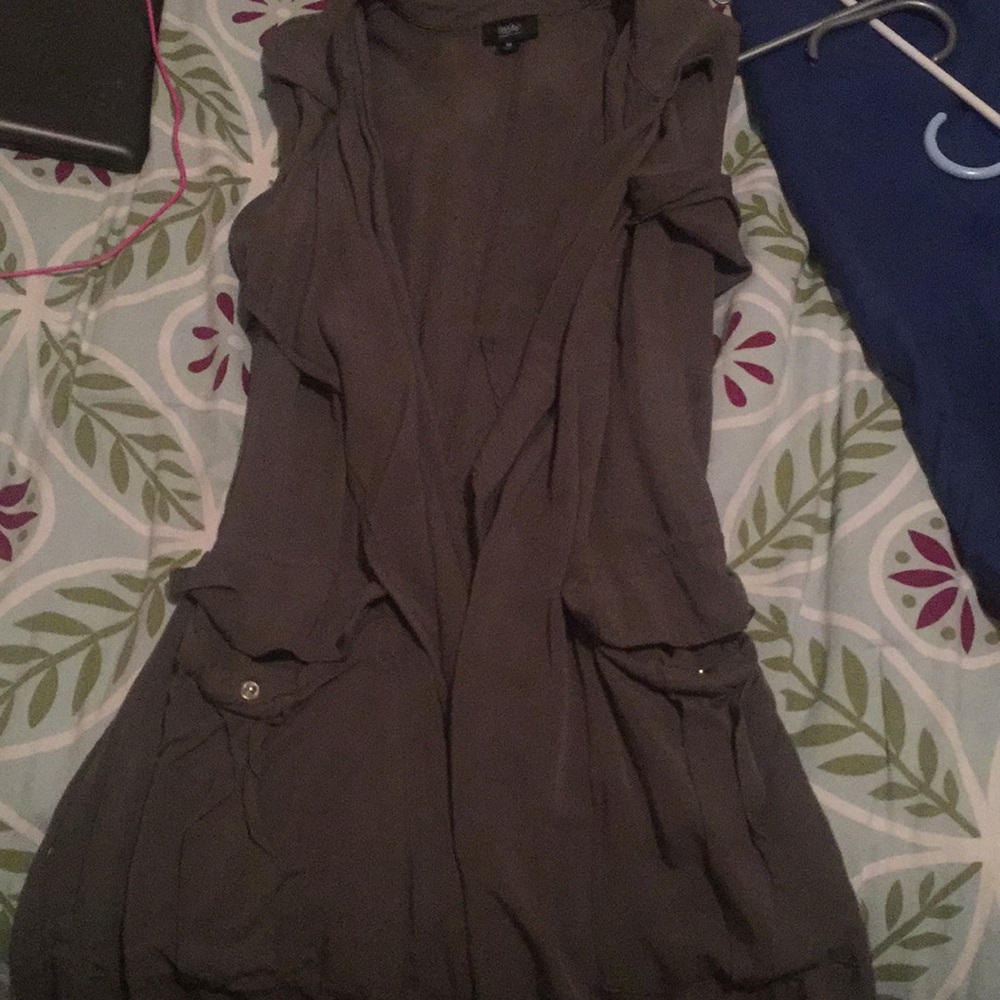 Long Sleeveless Coat